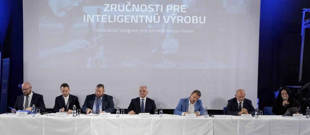 Nemáme čas mať čas: Chýbajúce zručnosti zamestnancov spomaľujú rozvoj priemyslu